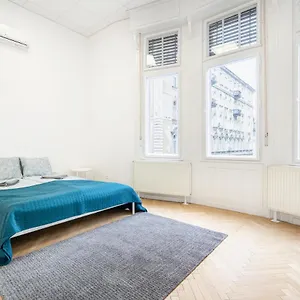 Hotel apartamentowy Hg 
