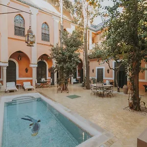 Riad Le Perroquet Bleu & Spa Marakeş